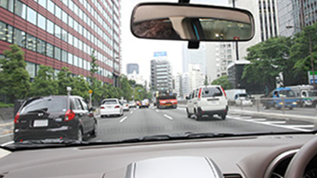 スムーズな車線変更をマスターする 