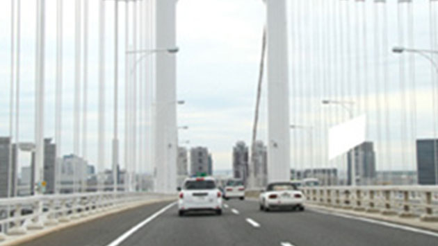 ドライブをもっと楽しむための高速道路のコツとは？