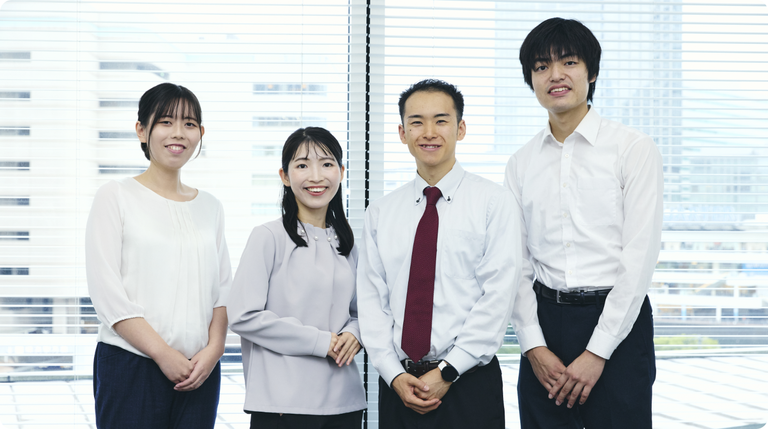 新卒社員クロストーク スタッフ4名画像