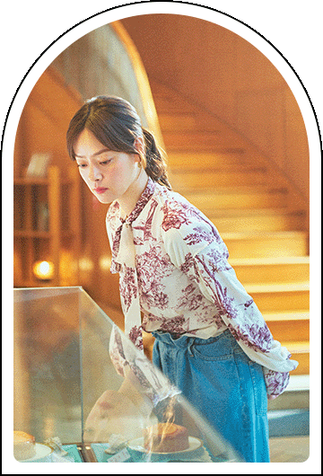 ケーキ屋さんへご褒美を見つけに。