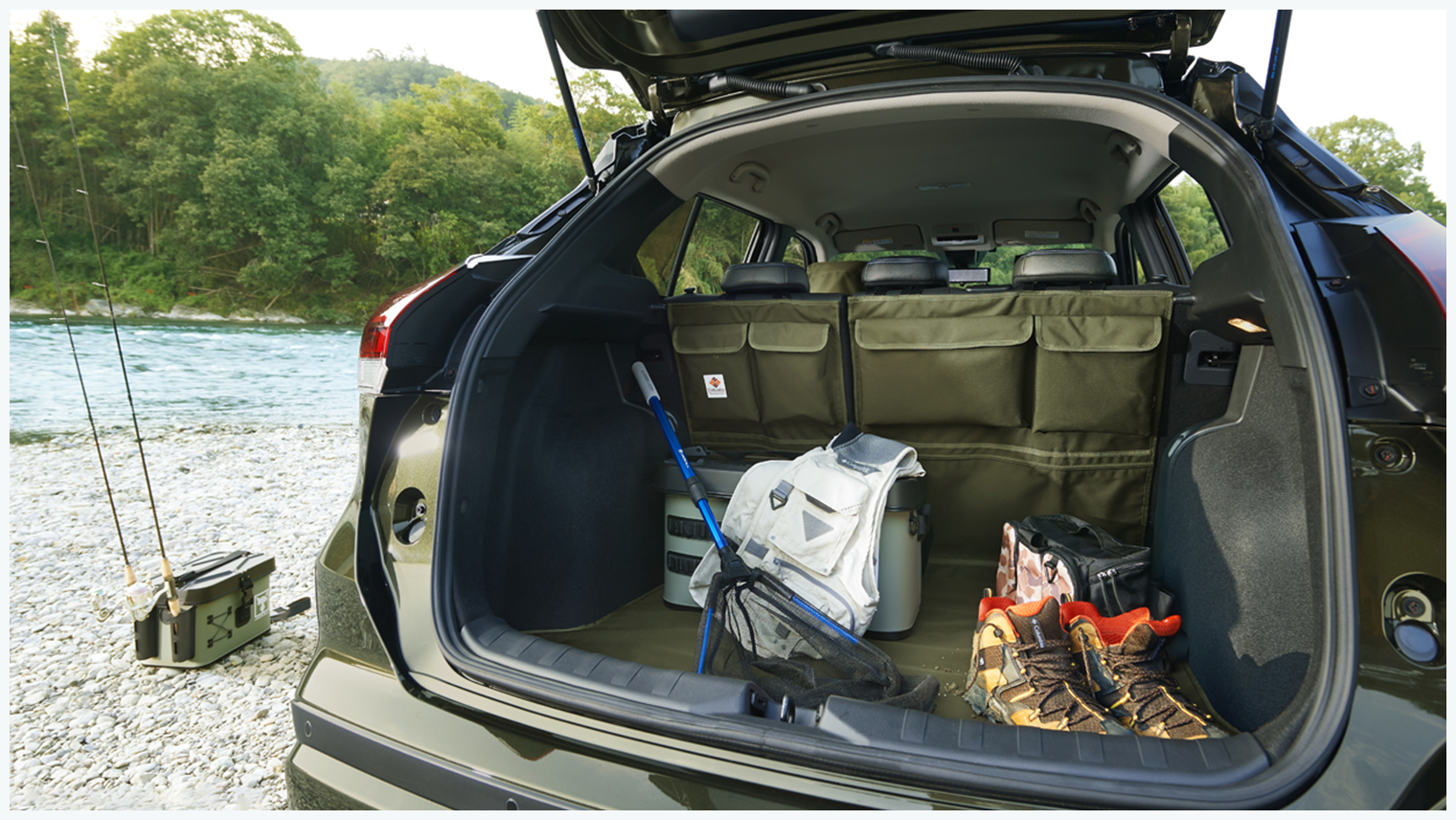 ラゲッジシート